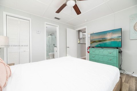 Villa ou maison à louer à Fort Lauderdale, Floride: 1 chambre, 390 m2 № 1861292 - photo 10