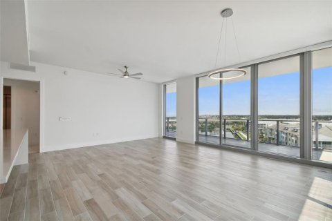 Copropriété à louer à Tampa, Floride: 3 chambres, 182.65 m2 № 2403210 - photo 2