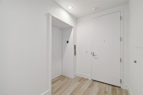 Copropriété à louer à Tampa, Floride: 3 chambres, 182.65 m2 № 2403210 - photo 15