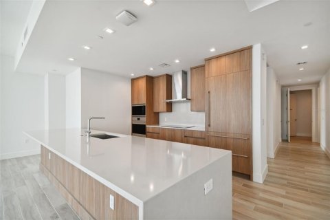 Copropriété à louer à Tampa, Floride: 3 chambres, 182.65 m2 № 2403210 - photo 17