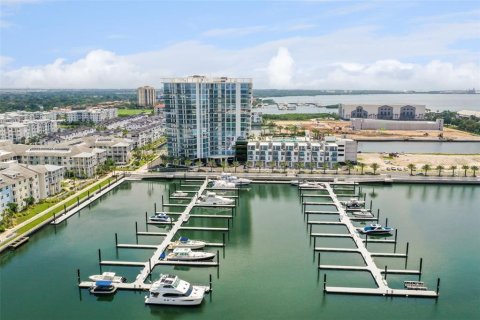 Condo à Tampa, Floride, 3 chambres  № 2403210