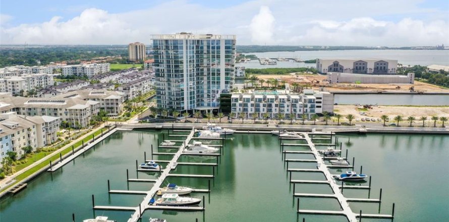 Condo à Tampa, Floride, 3 chambres № 2403210
