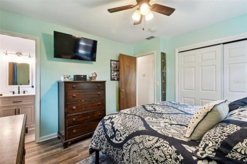 House in Valrico, Florida 3 bedrooms, 128.48 sq.m. № 1831789 - photo 30
