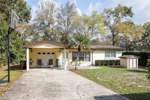 House in Sorrento, Florida 2 bedrooms, 84.36 sq.m. № 1635898 - photo 1