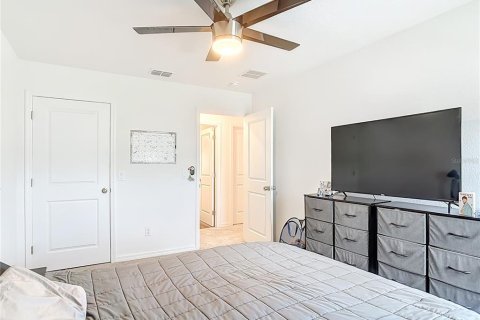 House in HAMPTON OAKS in Deltona, Florida 4 bedrooms, 230.3 sq.m. № 2110319 - photo 30