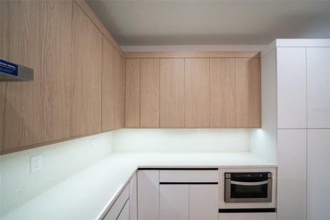 Купить виллу или дом в Норт-Порт, Флорида 10 комнат, 223.06м2, № 2318525 - фото 11