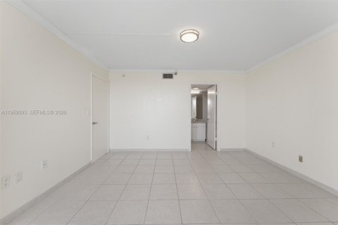 Condominio en venta en Coral Gables, Florida, 2 dormitorios, 106.09 m2 № 2017850 - foto 16