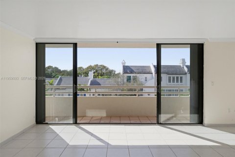 Condominio en venta en Coral Gables, Florida, 2 dormitorios, 106.09 m2 № 2017850 - foto 5