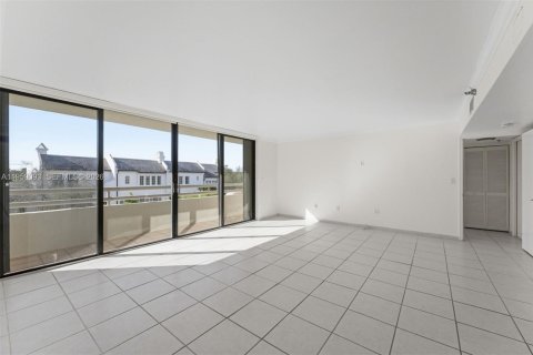 Condominio en Coral Gables, Florida, 2 dormitorios  № 2017850