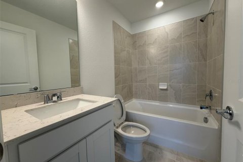 House in Clermont, Florida 4 bedrooms, 217.48 sq.m. № 2095946 - photo 30