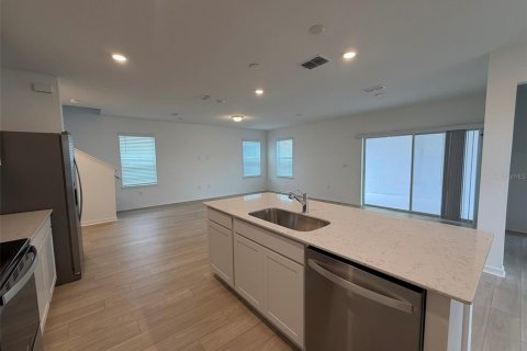 House in Clermont, Florida 4 bedrooms, 217.48 sq.m. № 2095946 - photo 9