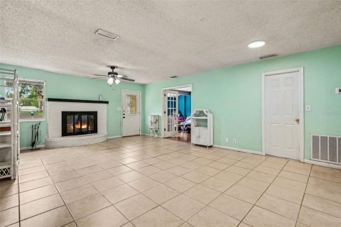 House in Riverview, Florida 3 bedrooms, 167.78 sq.m. № 2197380 - photo 2