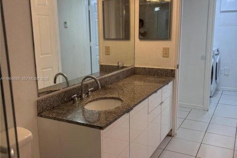 Condo in Miramar, Florida, 3 bedrooms  № 2031780 - photo 7
