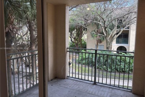 Condo in Miramar, Florida, 3 bedrooms  № 2031780 - photo 17