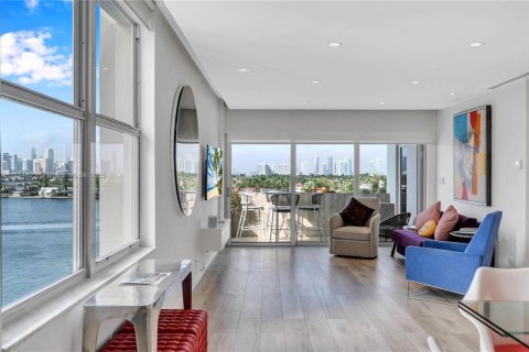 Купить кондоминиум в Майами-Бич, Флорида 2 спальни, 138.8м2, № 1931417 - фото 2