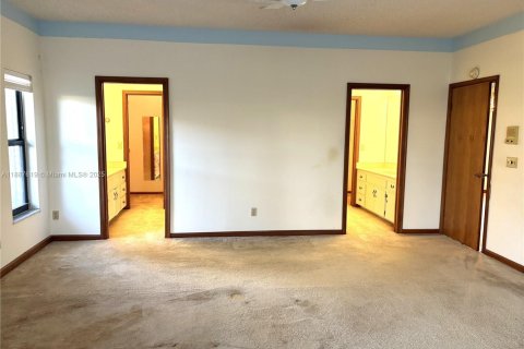 Casa en venta en Plantation, Florida, 3 dormitorios, 204.29 m2 № 1939048 - foto 17