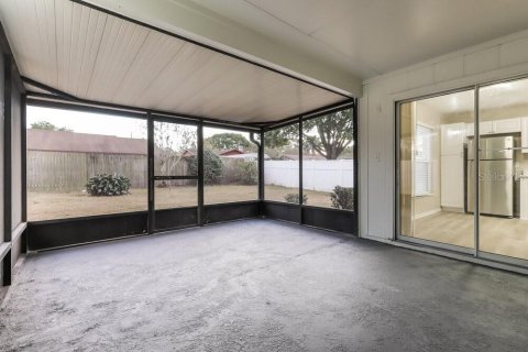 Casa en alquiler en Brandon, Florida, 3 dormitorios, 146.04 m2 № 1905119 - foto 9