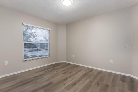 Casa en alquiler en Brandon, Florida, 3 dormitorios, 146.04 m2 № 1905119 - foto 13