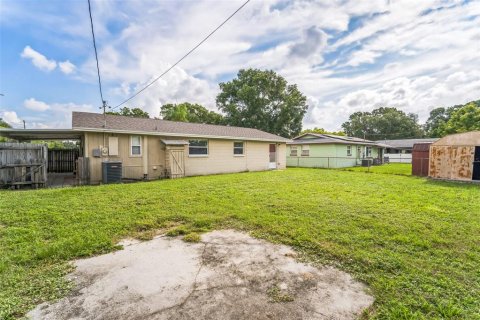 House in Pinellas Park, Florida 3 bedrooms, 108.14 sq.m. № 1845017 - photo 26