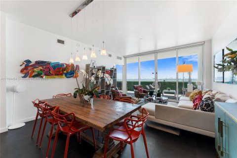 Condominio en venta en Miami, Florida, 2 dormitorios, 155.43 m2 № 1868031 - foto 30