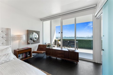 Condominio en venta en Miami, Florida, 2 dormitorios, 155.43 m2 № 1868031 - foto 12