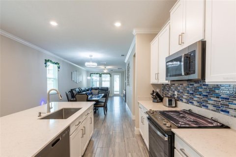 House in Land O' Lakes, Florida 3 bedrooms, 149.94 sq.m. № 1879079 - photo 8