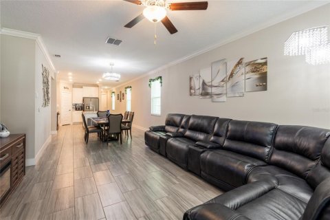 House in Land O' Lakes, Florida 3 bedrooms, 149.94 sq.m. № 1879079 - photo 12