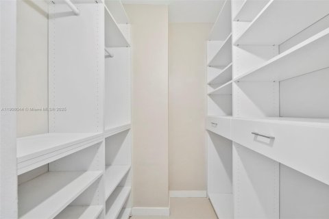 Copropriété à louer à North Bay Village, Floride: 2 chambres, 95.69 m2 № 1956845 - photo 20