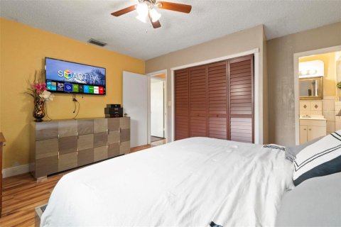 House in Miramar, Florida 3 bedrooms, 124.4 sq.m. № 1873993 - photo 19