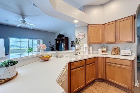 Casa en venta en Davenport, Florida, 5 dormitorios, 263.29 m2 № 1882763 - foto 11