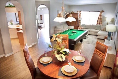 Casa en venta en Davenport, Florida, 5 dormitorios, 263.29 m2 № 1882763 - foto 10