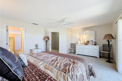 Casa en venta en Davenport, Florida, 5 dormitorios, 263.29 m2 № 1882763 - foto 19