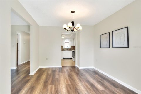 House in Lakeland, Florida 2 bedrooms, 125.6 sq.m. № 1910336 - photo 14