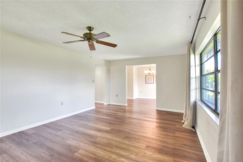 House in Lakeland, Florida 2 bedrooms, 125.6 sq.m. № 1910336 - photo 10