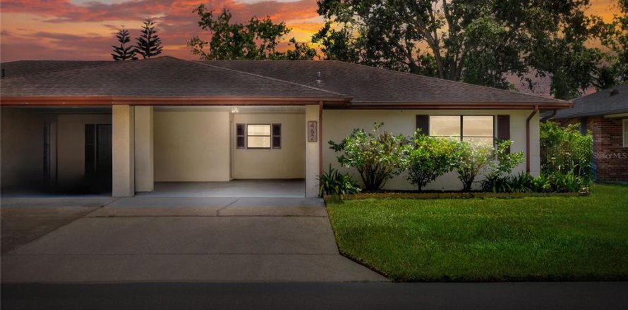 House in Lakeland, Florida 2 bedrooms, 125.6 sq.m. № 1910336