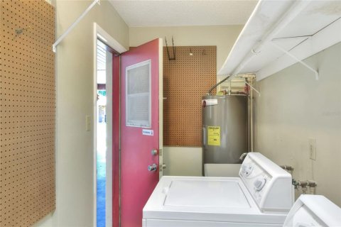House in Lakeland, Florida 2 bedrooms, 125.6 sq.m. № 1910336 - photo 30