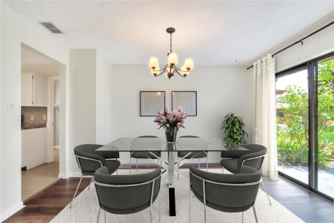 House in Lakeland, Florida 2 bedrooms, 125.6 sq.m. № 1910336 - photo 11