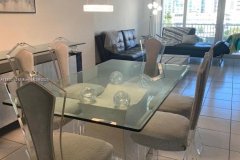 Снять в аренду кондоминиум в Санни-Айлс-Бич, Флорида 1 спальня, 70.79м2, № 1857242 - фото 29