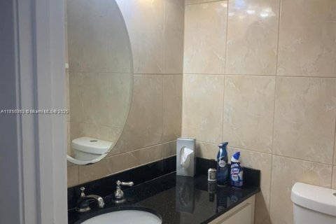 Снять в аренду кондоминиум в Санни-Айлс-Бич, Флорида 1 спальня, 70.79м2, № 1857242 - фото 26