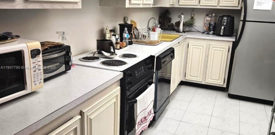 Кондоминиум с 2 спальнями в Дирфилд-Бич, Флорида № 1965712