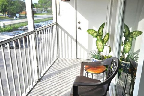 Купить кондоминиум в Дирфилд-Бич, Флорида 2 спальни, 92.9м2, № 1965712 - фото 7