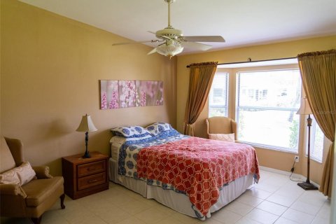 Copropriété à vendre à Naples, Floride: 2 chambres, 117.24 m2 № 1774724 - photo 13