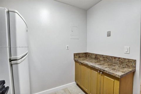 Condo in Plantation, Florida, 1 bedroom  № 1955184 - photo 5
