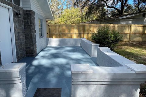 House in Zephyrhills, Florida 4 bedrooms, 170.94 sq.m. № 2379801 - photo 9