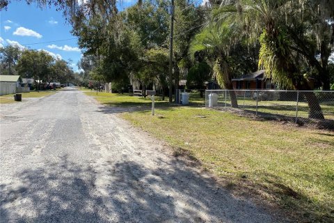 House in Zephyrhills, Florida 4 bedrooms, 170.94 sq.m. № 2379801 - photo 6