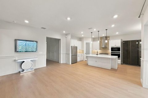 Villa ou maison à vendre à Montverde, Floride: 4 chambres, 276.76 m2 № 2421800 - photo 5