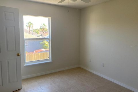 House in Kissimmee, Florida 4 bedrooms, 204.38 sq.m. № 1866202 - photo 29