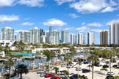 Снять в аренду кондоминиум в Санни-Айлс-Бич, Флорида 1 спальня, 101.64м2, № 2023392 - фото 18