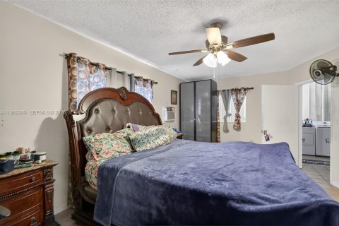 Купить виллу или дом в Норт-Майами, Флорида 3 спальни, 143.07м2, № 2052473 - фото 16