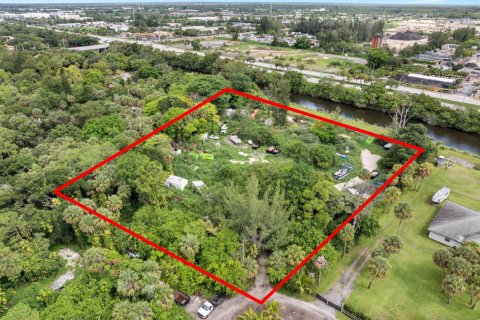 Villa ou maison à West Palm Beach, Floride 3 pièces № 2194038